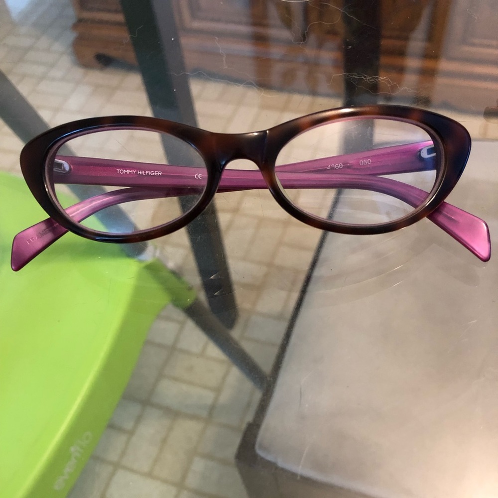Tommy Hilfiger frames